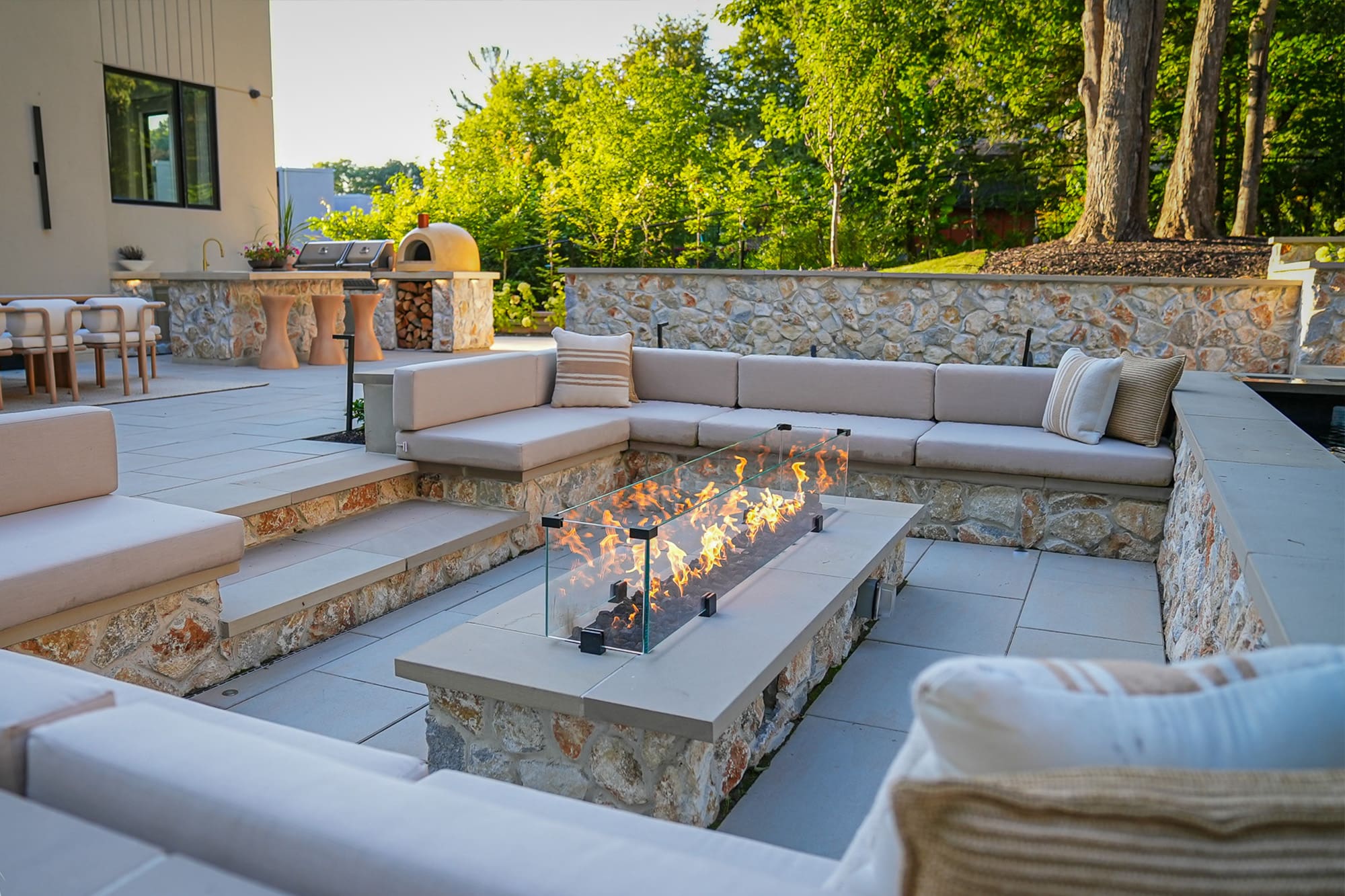 Natural stone-service page